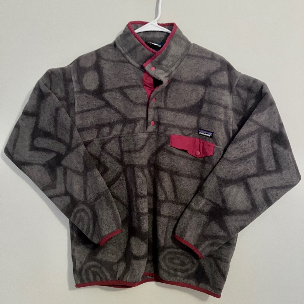 Patagonia Shale Grey Aztec Synchilla